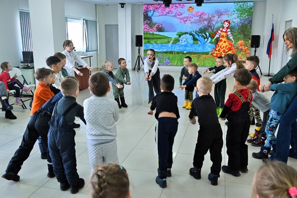 Программа «Маленький читайка: весна стучит в окно»