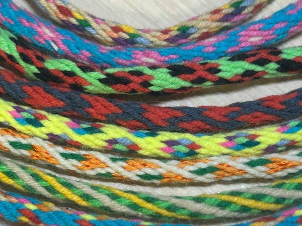 Ремесленный урок: плетение поясов