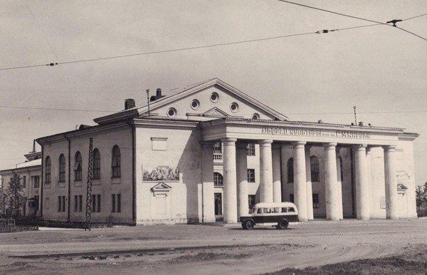 Тематическая беседа «Дворец культуры завода им. С.М. Кирова»