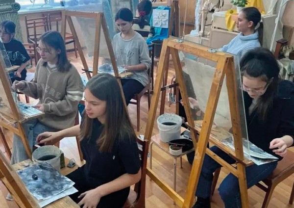 Отборочный школьный тур V Всероссийского конкурса «Акварельная палитра»