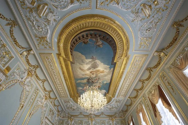 Экскурсия по парадным залам особняка Серебрякова