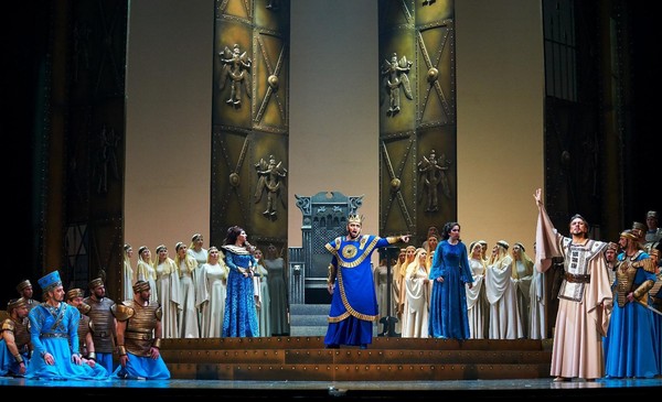 Опера «Набукко»