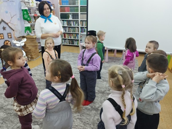 Театрализованное представление «Зайчишка»