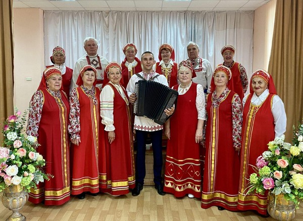 Творческая встреча с НСК, хором ветеранов «Радуга»