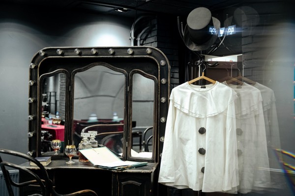 Интерактивный спектакль «Любовь. Без пафоса!»