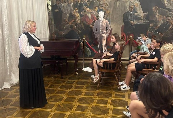 «Больше чем поэт»