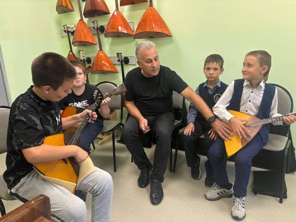 Лекция на тему: «Антонио Карлос Жоби́н»