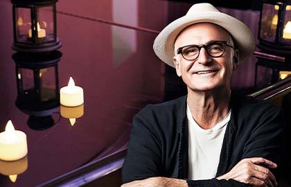 Театральный орган в усадьбе. Эйнауди при свечах