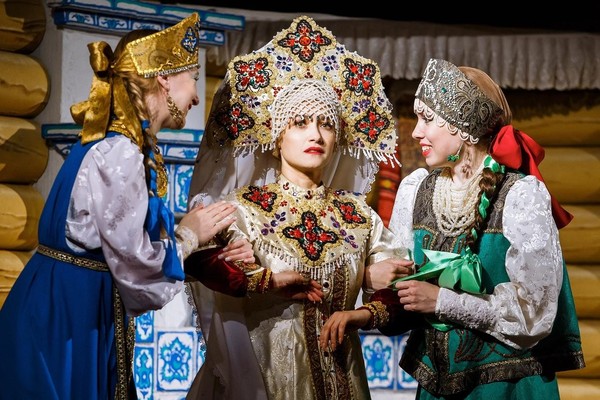 Спектакль «Аленький цветочек»