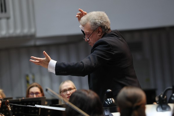 Программа «Весенние голоса»