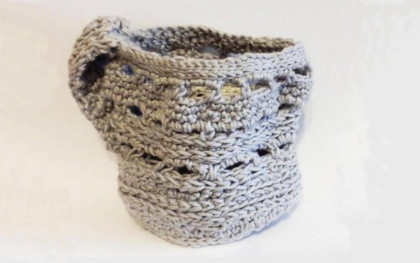 История экспоната «Декорированный чехол для чашки»