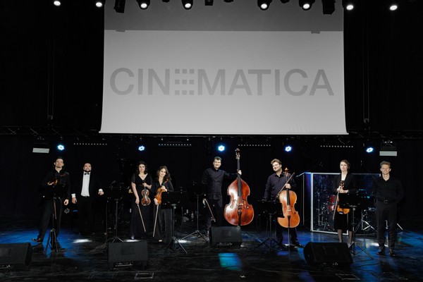 Cinematica Orchestra. Feeling Good