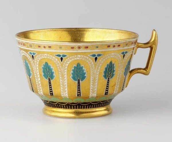 Квест «От розы до чертополоха. Символика цветов и растений в искусстве»