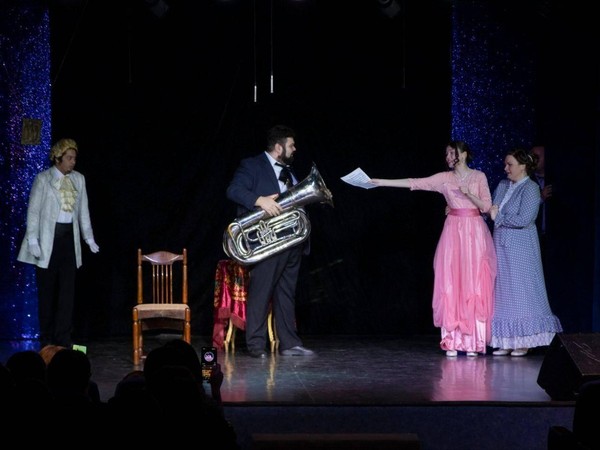 Спектакль «Беда от нежного сердца»