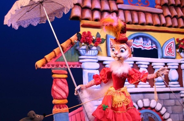 Спектакль «Кошкин дом»