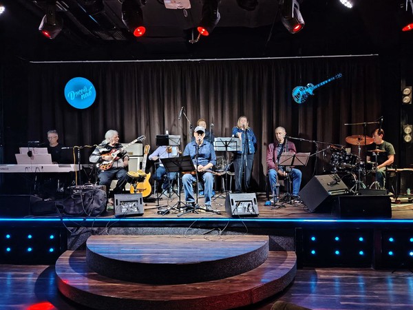 Группа «Stambulchik Brothers»