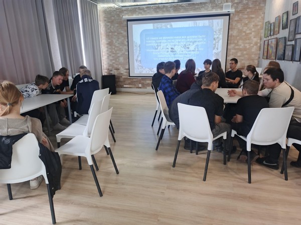 Игра «В кругу литературных героев»