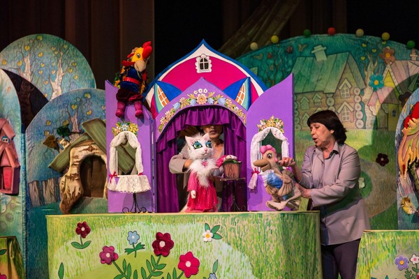 Спектакль «Кошкин дом»