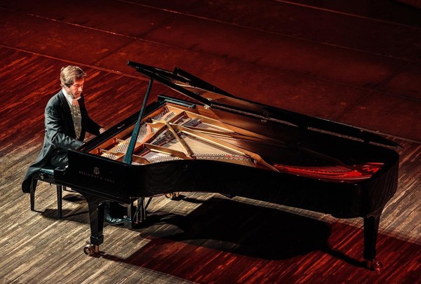 Концерт Николая Луганского