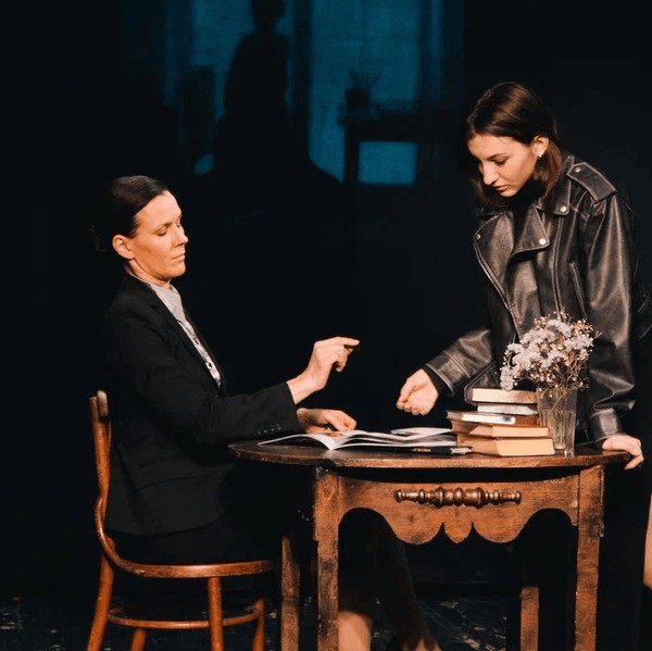 Спектакль «Вчера в четверть пятого»