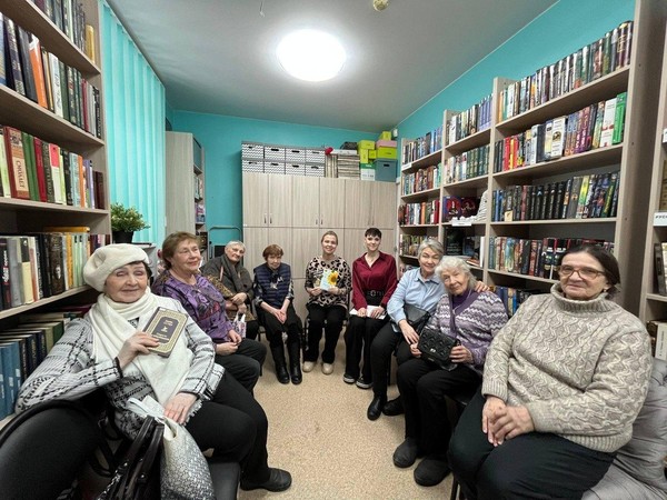 Клуб «Литературная гостиная». Голубой огонек «Я не могу иначе»