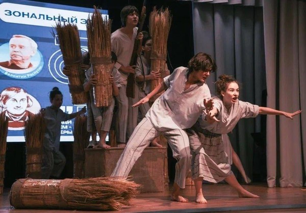 Показ спектаклей в рамках регионального этапа фестиваля «Байкальская школьная классика»