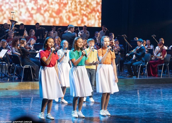 8 марта праздник женщин