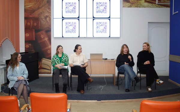 Клуб театральных читок «Протокол_Чужой_слог»