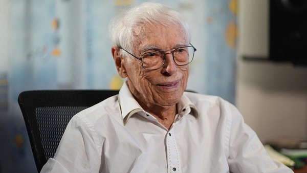 Композитор Александр Зацепин