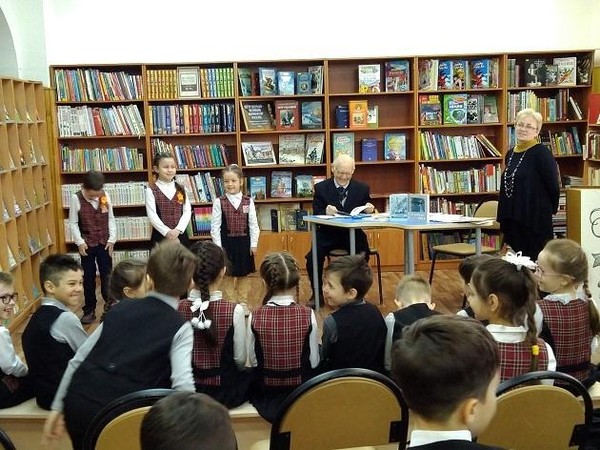 Поэтический час «Мастер слова и кисти»