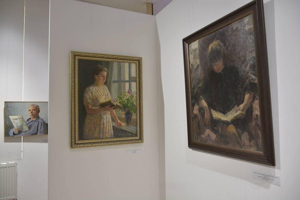 Выставка «Портретный вернисаж»