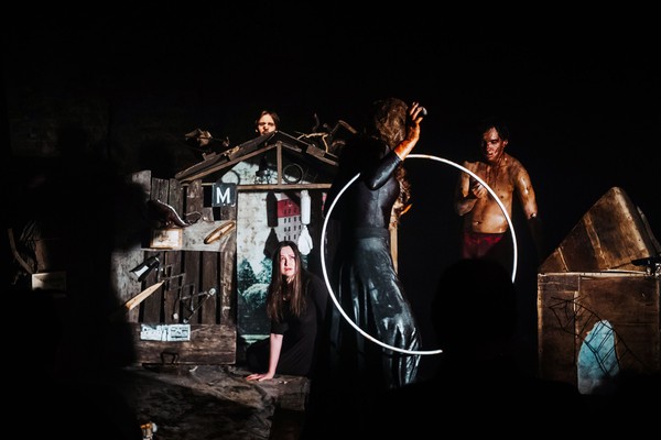 Жизнь и приключения сарая номер XII