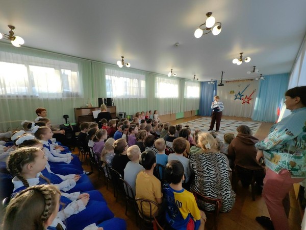 «В гости к малышам»