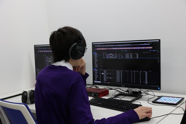 Мастер-класс «Основы звукового дизайна и современной музыкальной композиции»