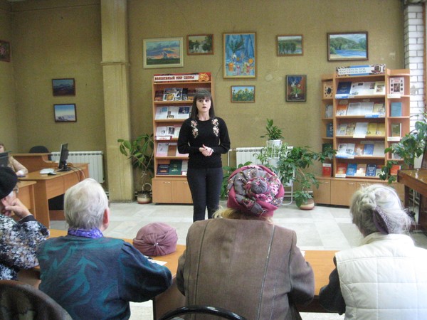 Информационный час «Потребитель и закон»