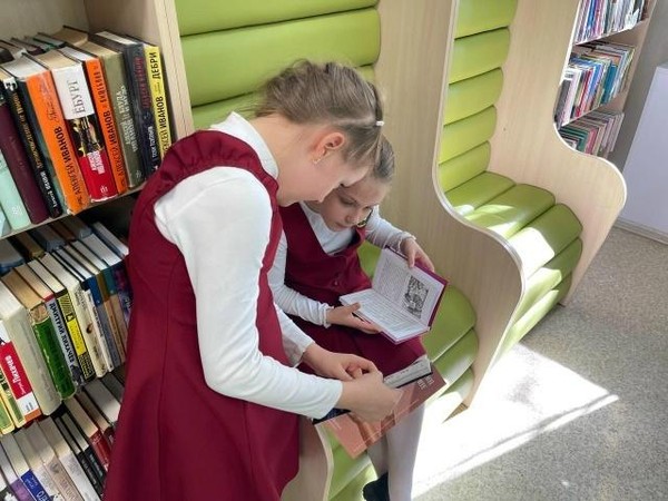 Экспресс-обсуждение «Юлия Кузнецова. «Как я пишу: на творческой кухне автора детских книг»