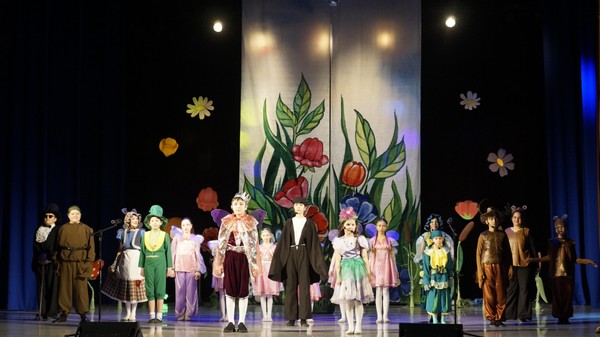 Спектакль «Дюймовочка»