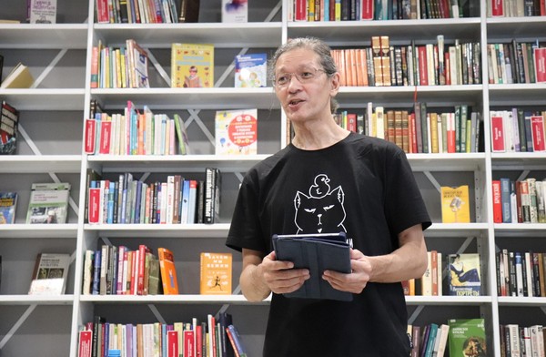 Творческая встреча с красноярским писателем Рустамом Карапетяном