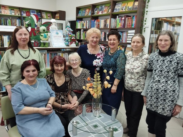 Девичник «8 Марта: гимн женственности и мудрости»