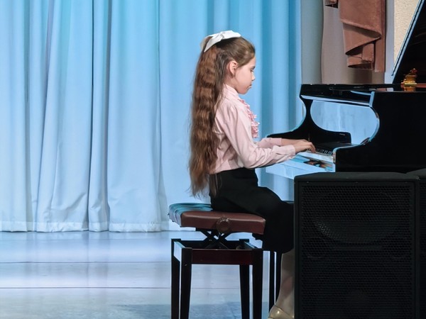 Внутришкольный конкурс инструменталистов