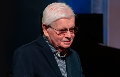 Анатолий Кальварский