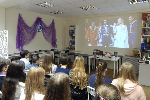 Виртуальное путешествие «Театр: сквозь времена и страны»