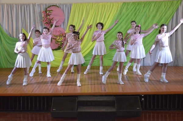 Концертная программа «Первые шаги весны»