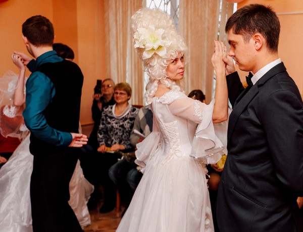 Костюмированный бал «Модницы классической литературы»