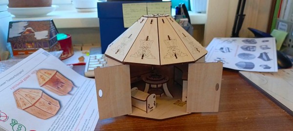 Экскурсия «Человек в пространстве национального жилища – в избе, юрте, яранге»