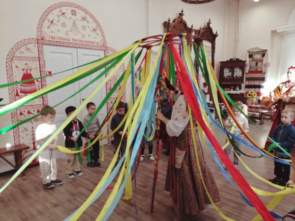 Программа «Весна красна»