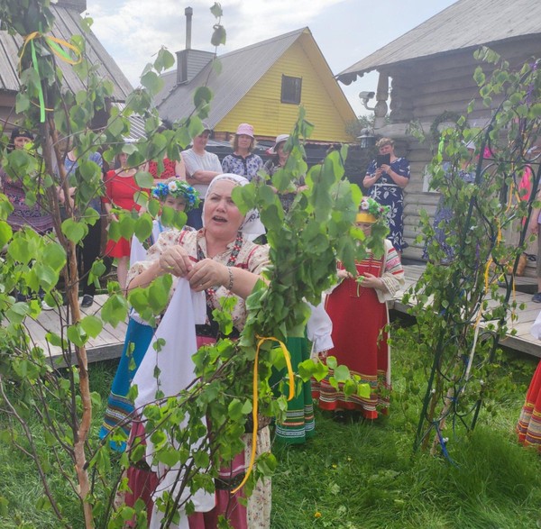 Программа «Календарь живых традиций»