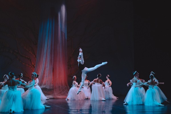 Одноактные балеты «Шопениана». «Вальпургиева ночь»