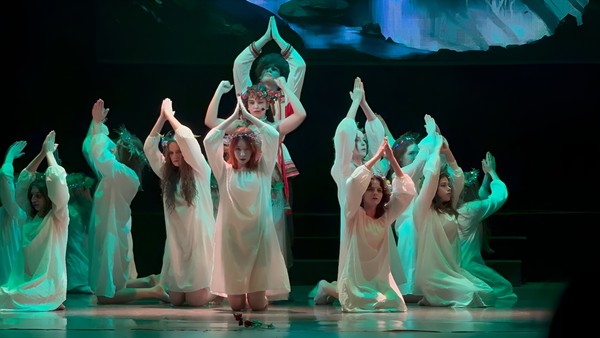 Там, на неведомых дорожках