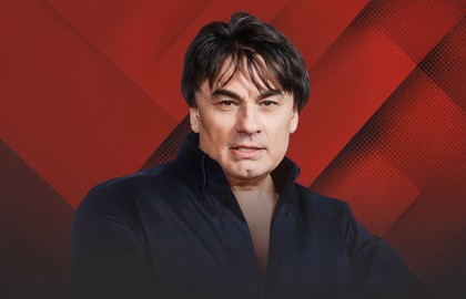 Александр Серов